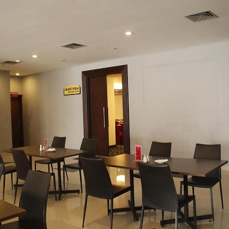 Brothers Inn Sukoharjo Ngoại thất bức ảnh