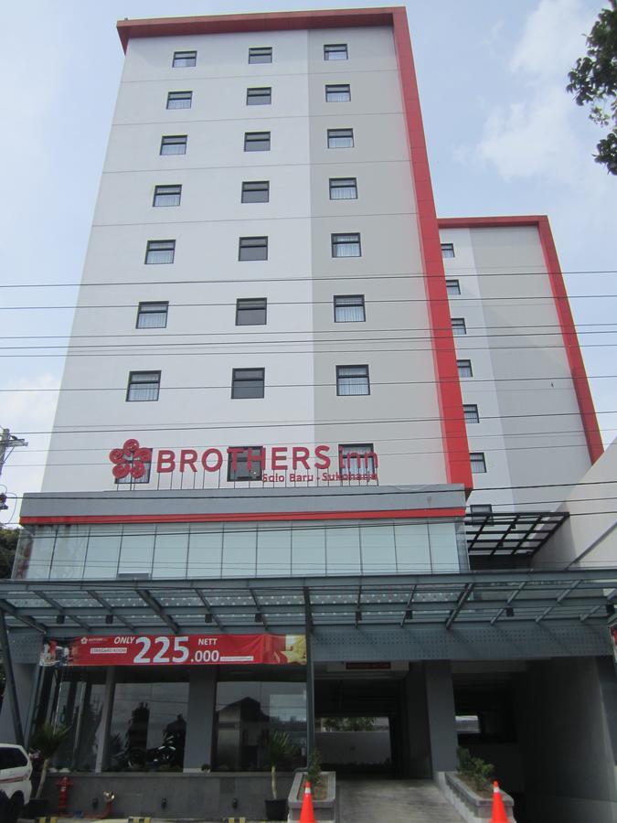 Brothers Inn Sukoharjo Ngoại thất bức ảnh
