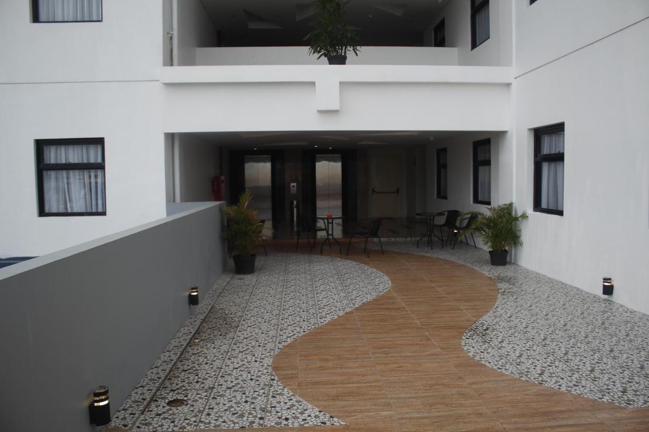 Brothers Inn Sukoharjo Ngoại thất bức ảnh